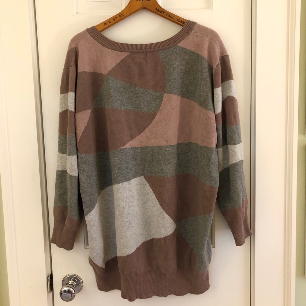 H&M block pattern sweater - Picture 2 of 3